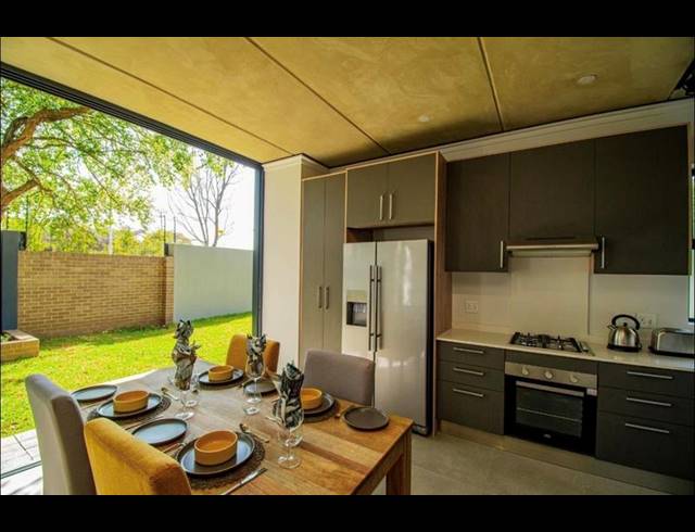 3 BEDROOM PROPERTY TO RENT IN MENLO PARK